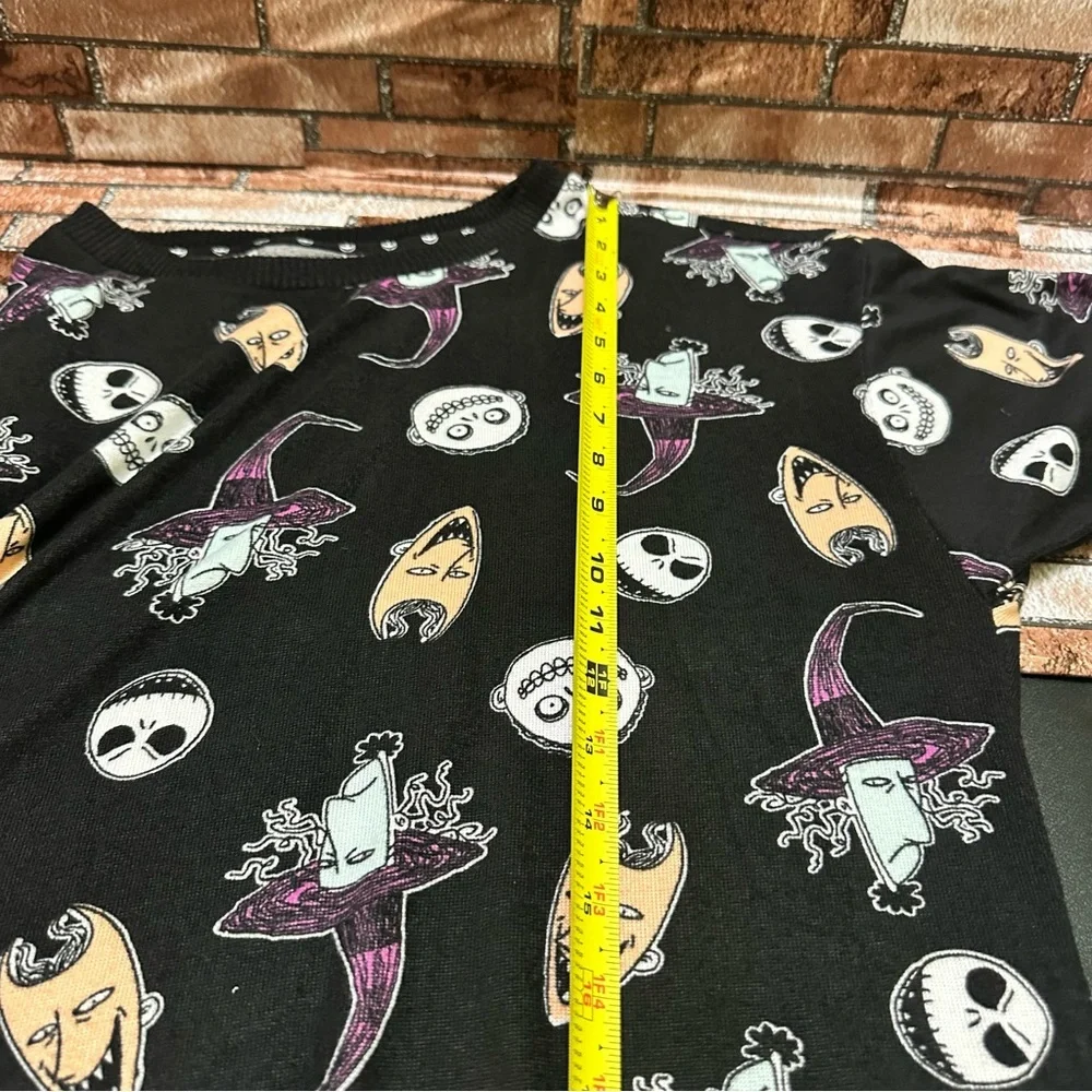 Disney Halloween Black Patterned Sweater size S - Picture 8 of 11